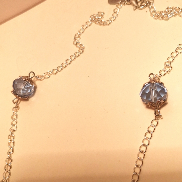 Swarovski crystal and faux pearl earrings and necklace set - Picture 7 of 11